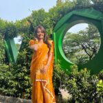 Devoleena Bhattacharjee Instagram - Wherever you go,flaunt your favourite attire like a queen. 👑❤️😃 . . #antvpressconference #devoleena #indonesia #antv #artistsoninstagram #picoftheday #mekhelasador