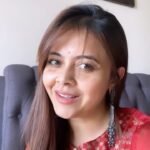 Devoleena Bhattacharjee Instagram - Reels- My bestfriend till i recover. 😜❤️🤗 #reelitfeelit #trendingreels #devoleena #reelkarofeelkaro #devosquad