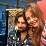 Devoleena Bhattacharjee Instagram - True friends are the ones who lift you up,when no one else has noticed you’ve fallen. ❤️ Thank you Vishu @vishal.singh786 for making my day beautiful. Thank you for being there. I love you. ❤️🤗 And see you soonest. Lets kill it. “It’s Official “. ❤️😎🤗 . . #devoleena #friendship #friendshipgoals #bestiesforlife #vishalsingh #grateful