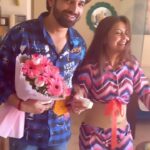 Devoleena Bhattacharjee Instagram - We would like to share a very special news with all our fans and loved once . see you guys on Instagram live tonight at 9pm.