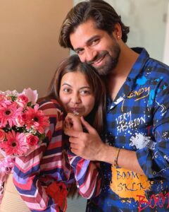 Devoleena Bhattacharjee Instagram - It’s official 💍❤️ 

Love you @devoleena