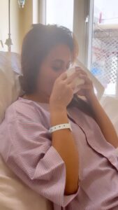 Devoleena Bhattacharjee Instagram - My BB15 journey was a roller coaster ride. I went through a lot of ups & downs be it mentally, physically or emotionally. 
As you all know, I got injured during the pole task and suffered from complete foot drop.
Post my BB15 eviction, I had to go with immediate nerve decompression surgery. 

Well that was the time where my confidence was completely shattered and I didn’t know how to deal with it without my mom or brother around me and had no time to think over it (not even a day), so i immediately went through the surgery.

In this difficult time my willpower and my faith in god was my strength. 

And finally today, I am home with my love @angel_bhattacharjee after fighting with all the difficulties & challenges. 

I LOVE YOU ALL. ❤️

Thank You Maa for your blessings & prayers. Thank You Bhai, Shaan, Harshita, Sadiya, Jontu, Shristi, Lakshmi, Vikas for taking care of me. Thank you all my fans, well-wishers for keeping me in your prayers.

And atlast but not the least I really want to thank myself for not giving up on me,not even for a moment. Long way to go. Will take time to recover but I will. Very Very soon. 

And yes no matter what “Dil hai Chota sa,Choti si Asha”. 

Ganpati Bappa Morya. ❤️🤗
#devoleena #positivity #warrior