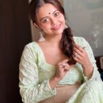 Devoleena Bhattacharjee Instagram - Thoda hai, Thode ki zaroorat hai.. Zindagi phir bhi yahan Khoobsurat hai. ❤️🌸 . . . #devoleena #devosquad #gratefulalways #thodahaithodekizaroorathai Mumbai - मुंबई