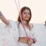 Devoleena Bhattacharjee Instagram - Dil karda main tenu dekhi jawa……..🐪🌅🤍 . . . Are you also planning to see this mesmerizing sunset at #rannutsav @rannutsav before Feb 23rd.Let me know in the comments. 🥰🐪 Videographer - @pratik_kharat_ Lehenga by @loveandlabelsbyhemakshii #devoleena #RannKeRang, #RannUtsav2022, #RannKiKahaaniya #travelreels #kutchdiaries #kutch #whiterann #camelride #instaphotography #instareels #reelitfeelit #actorslife #sunset #sponsored Rann of Kutch