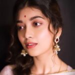 Digangana Suryavanshi Instagram - ❤️ Photographer @fashionbyrahulsharma Hair stylist @contour_by_bhavikagala