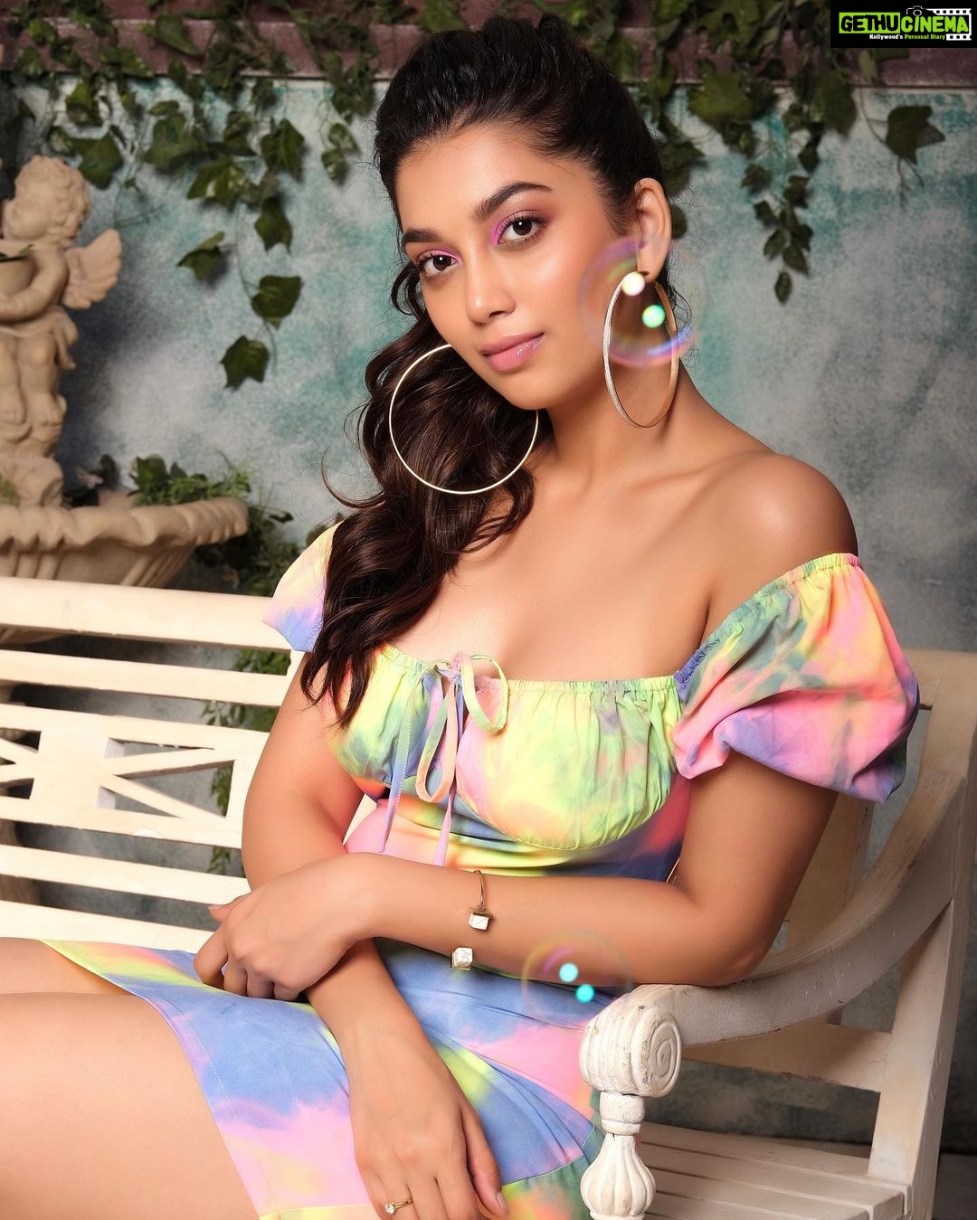 Digangana Suryavanshi Instagram - 🌈 🌈 🌈 Stylist- @riechamallick Photographer- @sanjaydubeyphotography Retouch - @framesbymayur Makeup & Hair - @lamba.hitesh Location - @33rainbows.in Team - @greenlight__media