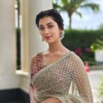 Digangana Suryavanshi Instagram - My next Tamil film titled #Mahal ! Special one ❤️ #RiyanshiCinemas @naresh_producer 's next titled #Mahal directed by @ponkumarandirector starring @c.s.kishan @diganganasuryavanshi @vedhika4u #PanIndiaContent Shoot in Progress @kalol_das#Saravanan @aruldevofficial #SureshUrs #Shiva #Vishnudeva #Vishutha #GeorgeMaryan @nimmasadhukokila #JavedKhan #DeepaShankar #Neelan #SanjaySingh Vaibs_saxena @onlynikil #nm Sari by @miraya_by_pooja_khosla Hairstylist @hairstylistshalinisingh Sheraton Grand Palace Indore