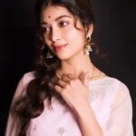 Digangana Suryavanshi Instagram - ❤️ Photographer @fashionbyrahulsharma Hair stylist @contour_by_bhavikagala