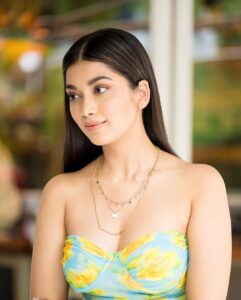 Digangana Suryavanshi Instagram - 💚

Stylist: @suraj_singhamour
Photographer: @miteshsphotography
Makeup: @sushildoesmakeup
Hair: @hairstylistshalinisingh
Location: @jlwaofficial
X @parulchawla9 
@picturenkraftofficial