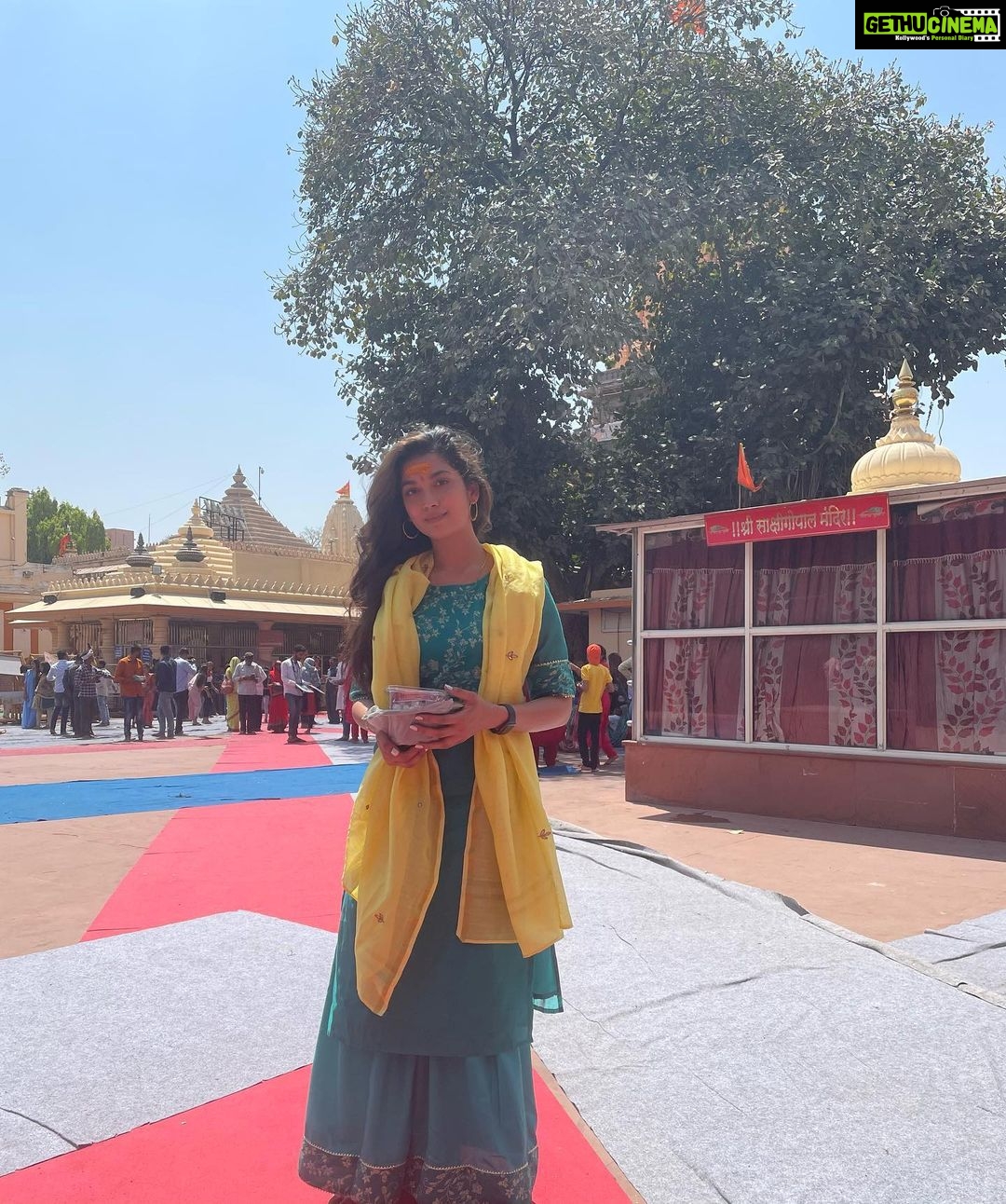 Digangana Suryavanshi Instagram - Har Har Mahadev 🙏🏻 Mahakaleshwar Jyotirlinga