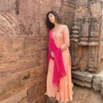 Digangana Suryavanshi Instagram - Precious memories for life, at the sun temple 🙏🏻 Outfit by @ambraee_ Sun Temple Konark Odisha