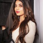 Digangana Suryavanshi Instagram - ❤️❤️❤️ Photographer: @rk_fotografo Makeup: @kshitija_bhoyar Assistant: @kalpana_beautystyless Outfit: @labelsimrankatyal Location courtesy: @bookrecce