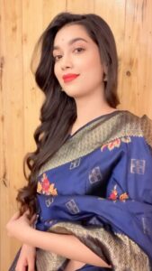 Digangana Suryavanshi Instagram - Enjoyed wearing the beautiful sari’s by @karagiri_ethnic ❤️ Makeup Artist: @sunny_makeup_artist Stylist : @aishamouse_label Photographer : @abhay_r_kriti Location : @muddystudio Location facilitated by :@studio211mumbai