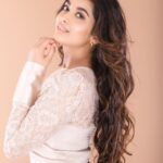 Digangana Suryavanshi Instagram - Ae Dil.... (plz complete) Outfit: @styleislandofficial Photographer: @sumitsenphotography Makeup: @makeupby_sushmagohil Studio: @magicalpxstudio