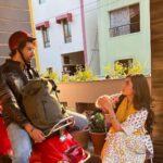 Digangana Suryavanshi Instagram - Candid fun moments 🥰🥰 #shootlife #friends #webshow