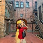 Digangana Suryavanshi Instagram - From a universal day ❤️ @howwhenwearclothing X @vblitzcommunications Universal Studios Singapore