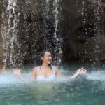 Dipannita Sharma Instagram - Forever clumsy me trying the water slide ( can’t believe how much I screamed ) ! also my dramatic ‘yesteryear’ soap ad moment 😁 ( couldn’t resist ) … #originalaudio #thailanddiaries #waterlover