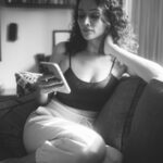 Dipannita Sharma Instagram – Rishta tera mera … 😄

All my love , the amazing team … 🖤

Photography : @palashvphoto 
HMU : @akankshagg 

#candids #monochrome #blackandwhite