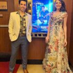 Dipannita Sharma Instagram - The trailer of #Maarich has crossed 10million + views ! Have you watched it yet … moments from the trailer launch with some of the people I absolutely adore … 🤍 Happy happppppyyyyy birthday @tusshark89 ! What super news on your special day !!! More power … #moments #memories #9thdecember Styled by : @jignasa_ Outfit : @geishadesigns Earrings : @elysianoworld