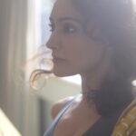 Dipannita Sharma Instagram - Ease in the breeze … 💛 @palashvphoto @akankshagg #bts