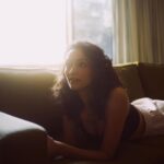 Dipannita Sharma Instagram - 🤎🖤 Photographed by the brilliant : @palashvphoto HMU by the fabulous : @akankshagg #naturallight