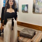 Dipannita Sharma Instagram - Mesmerising evening,amazing people ! Art, poetry , music … ♥️ @the.smita.show @suchitra.maskara @brainuse ( thank you for the pictures ) @thayilesque #artforthesoul #feelsright #itsthepeople