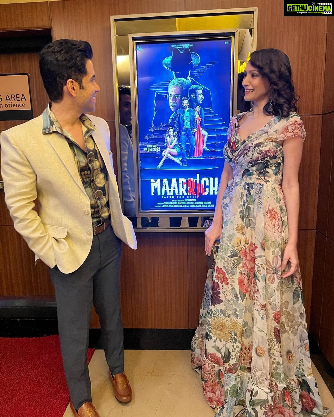 Dipannita Sharma Instagram - The trailer of #Maarich has crossed 10million + views ! Have you watched it yet … moments from the trailer launch with some of the people I absolutely adore … 🤍 Happy happppppyyyyy birthday @tusshark89 ! What super news on your special day !!! More power … #moments #memories #9thdecember Styled by : @jignasa_ Outfit : @geishadesigns Earrings : @elysianoworld
