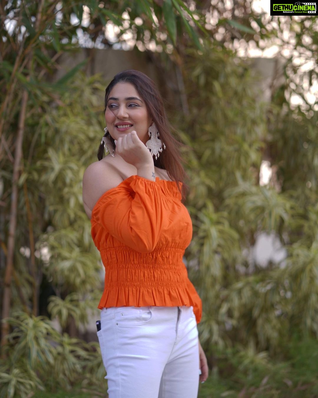 Disha Parmar Instagram - Orange is only the New Orange. 🤷🏼♀️