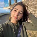 Disha Parmar Instagram - The Wind & The Sun are free. 🦄