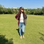 Disha Parmar Instagram - Searching for the same spots in Mumbai! 🤭🫠