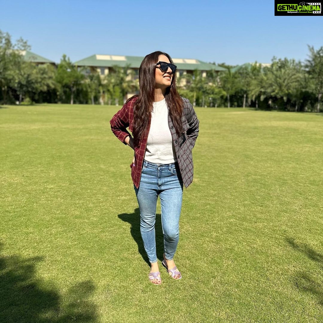 Disha Parmar Instagram - Searching for the same spots in Mumbai! ðŸ¤ðŸ«