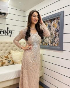 Disha Parmar Instagram - Princess Diaries 3 👸🏻 Featuring Your’s Truly! ♥️😻