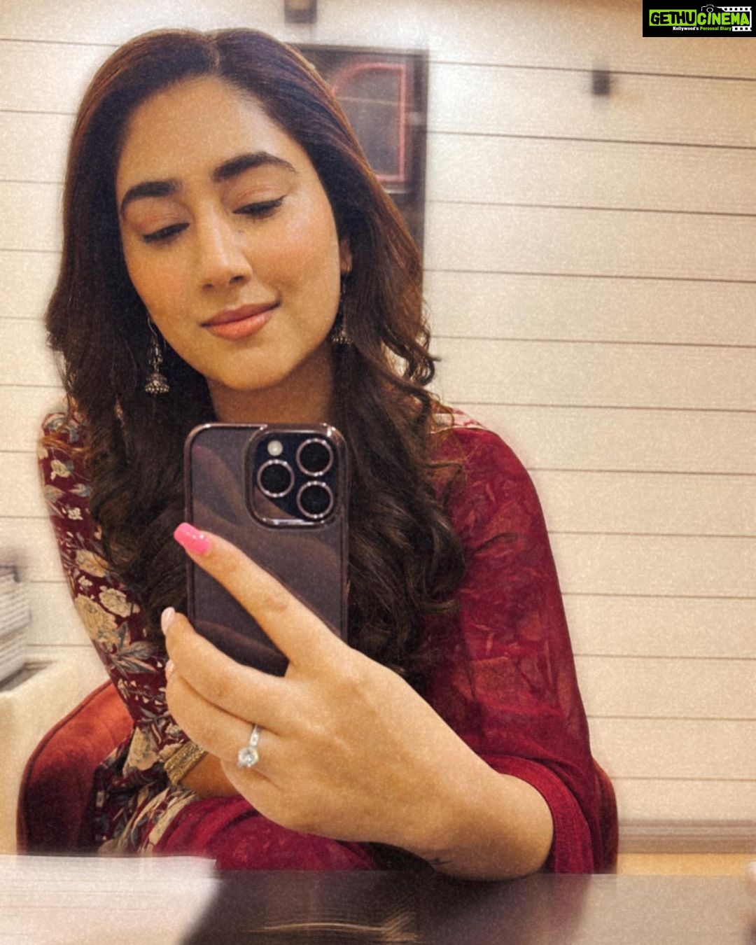 Disha Parmar Instagram - That Her from the Last Day! ♥️ Am not the one to write long captions.. but I think this one post deserves it all. Past one & a half year has been such a beautiful journey.. Being Priya is something i will always cherish & be thankful for.. and I believe that i have done pretty well & no can could have done it better than ME. Thank You @ektarkapoor for letting me be PRIYA who was so relatable… so flawed & so Raw. No one could have brought her to life but YOU. And your creative team .. Mukta nikita shreya. ♥️ Nakuul , Thankyou for hearing me whine & Crib on regular basis with some much humility. No one could have done Mr Kapoor better than you 🫶🏻 And off course the whole team .. The Cast & the Crew of BALH2. DC , Ganya Dada Shilpa & Sameer Thankyou for being the A Team! ‘ Bade Ache Lagte hai.. yeh Dharti .. yeh Nadiyaan.. yeh reynaa aur.. Aap SAB! ♥️ Thank you for all the Love you guys have been showering upon me. Forever Grateful 🙏🏻