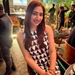 Disha Parmar Instagram - Happy Puppy! 🐶 . . The 💍 & bracelet are from @glamjoyeria 😻