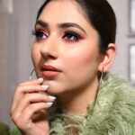 Disha Parmar Instagram - Up Close & Personal! 💚 Time to shoot again soon @aashkapatelphotographyy 🌸