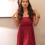 Disha Parmar Instagram - Be more of you, less of them!
