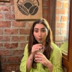 Disha Parmar Instagram - Coffee Break ! 😙