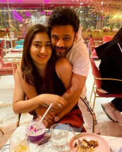 Disha Parmar Instagram - Date Night with Boo 😻♥️