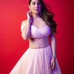 Disha Parmar Instagram - La vie en rose 🥀 On the cover of @fablookmagazine Styled by @milliarora7777 Wearing @the.indian.karigar Jewels @sonisapphire Mua @dishisanghvii Hair @sunny_hairr Shot by @tanmaymainkarstudio Location @maximusstudiomumbai