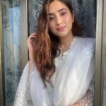 Disha Parmar Instagram - 🍯 Bae