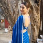 Disha Parmar Instagram - Smile.. It increases your face value 💙💙 Shot By : @shilpasanghv