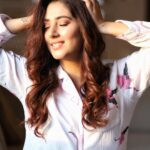 Disha Parmar Instagram - Day Dreaming 💭 . . 📸: @aashkapatelphotographyy MUA & Hairstylist : @monashairandbeauty