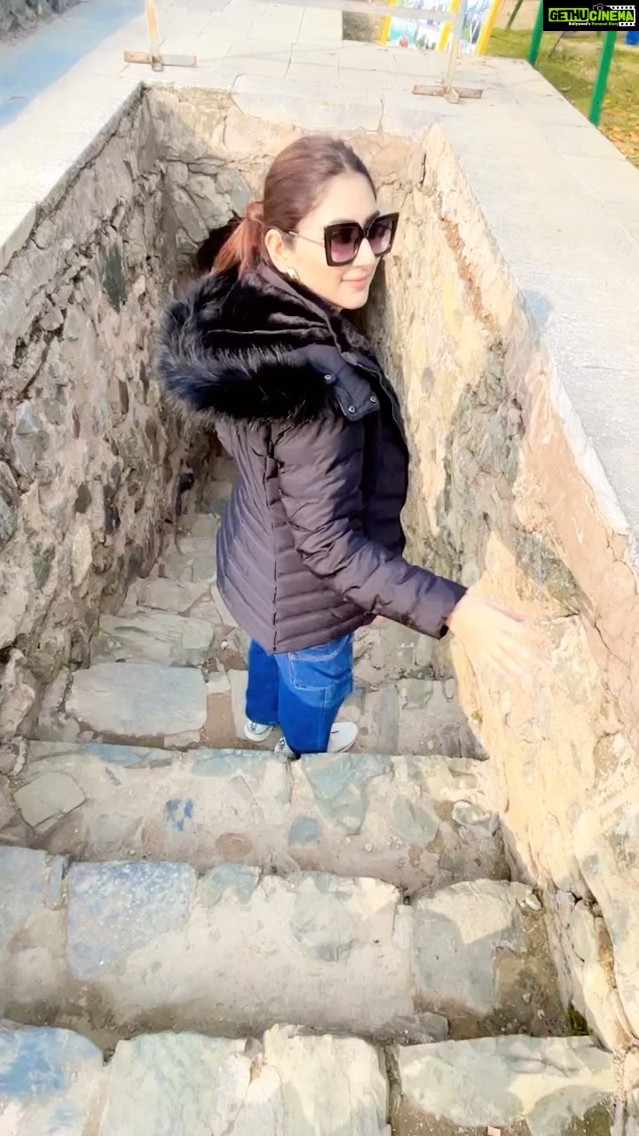 Disha Parmar Instagram - Walking into the Deep end!