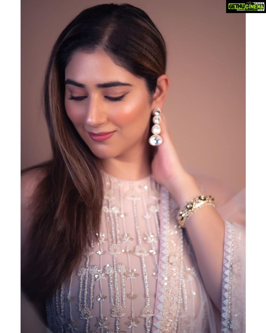 Disha Parmar Instagram - About Last night at #NMACC π» . . Outfit by @reynutaandon Earrings by @mortantra Kada by @golecha_jewels Bag by @eena.official Footwear by @stoffastyle Styled by @shrushti_216 Clicked by @iam_rajinamdar