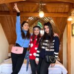 Disha Parmar Instagram - Pretty as it can get! 💙 . . @stayvista_official @nau.nabh.lodge Shimla - शिमला