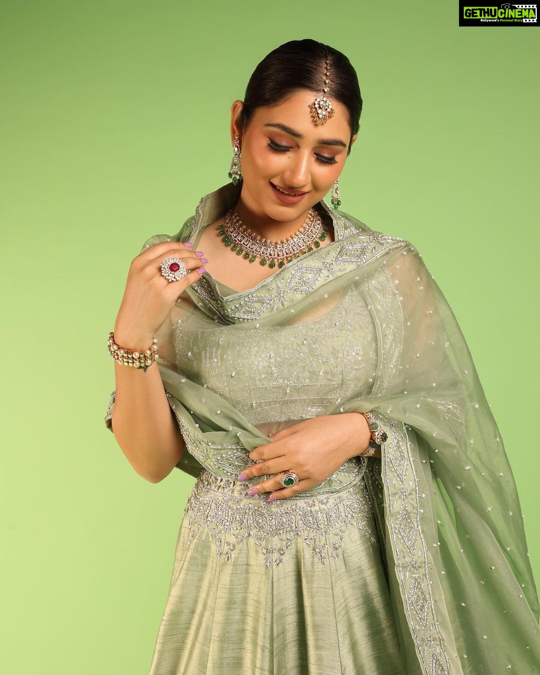 Disha Parmar Instagram - ✨⭐️ Presenting @fablookmagazine calender shoot. Editor & Founder @milliarora7777 @ankkit.chadha2222 Styled by @milliarora7777 @mitushigupta Outfit designer @falsheb Jewels @jewelartic Mua @makeupbytaneeshabansal Hair @amuthevar Shot by @shutterstrings