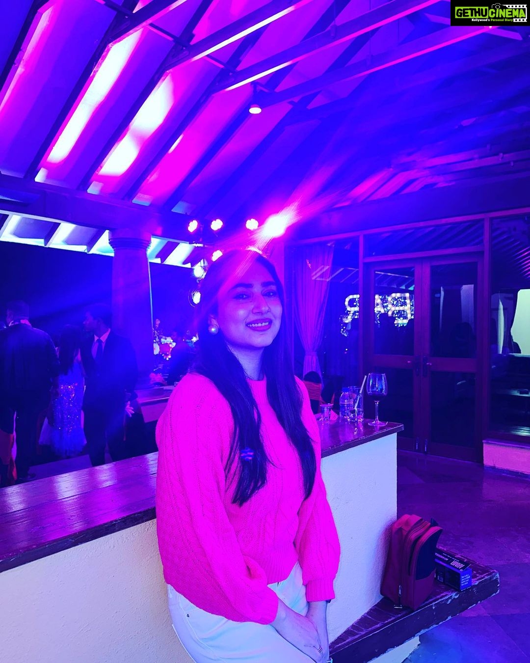 Disha Parmar Instagram - Happy 2023. ♥️✨ May this year bring Magic to our lives. 🥰 Aamby Valley City