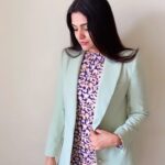 Divya Pillai Instagram - Wake up! Dress up! Show up! Hopping onto some insta trends! Styled by: @pjmartha #tuesday #fashion #dressup #workit #ownit #instatrends #reelitfeelit #instagood #instagram #instafashion