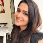 Divya Pillai Instagram - 100 reasons to #smile 📸 @nidishabraham_realtor #friendship Kochi, India