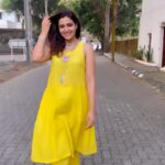 Divya Pillai Instagram - 💛❤️💛 @saltstudio 📸 @diyaaa_john #impromptu #fortkochi #comfort #fashiongram #indian #instadaily #instagood #instagram #instalike #instamood #instalove #instafashion #instareels #freedom #love #happiness #yellow